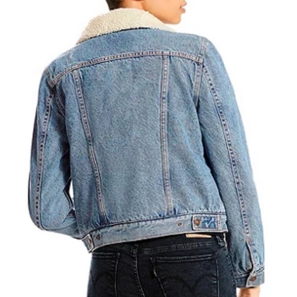 LEVI'S Women's Original Sherpa Trucker Jean Jacket - Picture 3 of 7